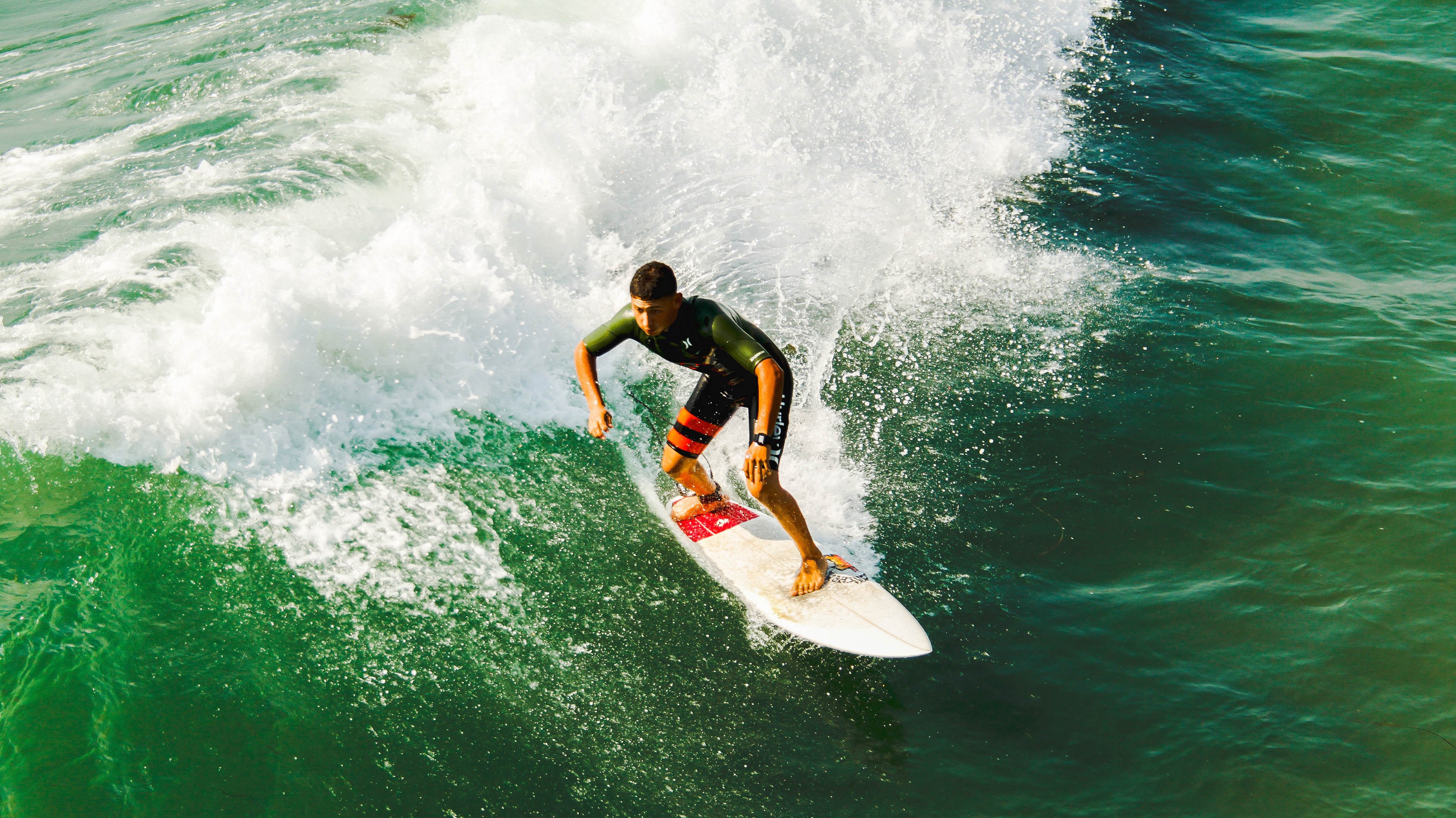 开云体育下载官网-球场之外的故事：球队的“温馨瞬间”合集，球场轶事