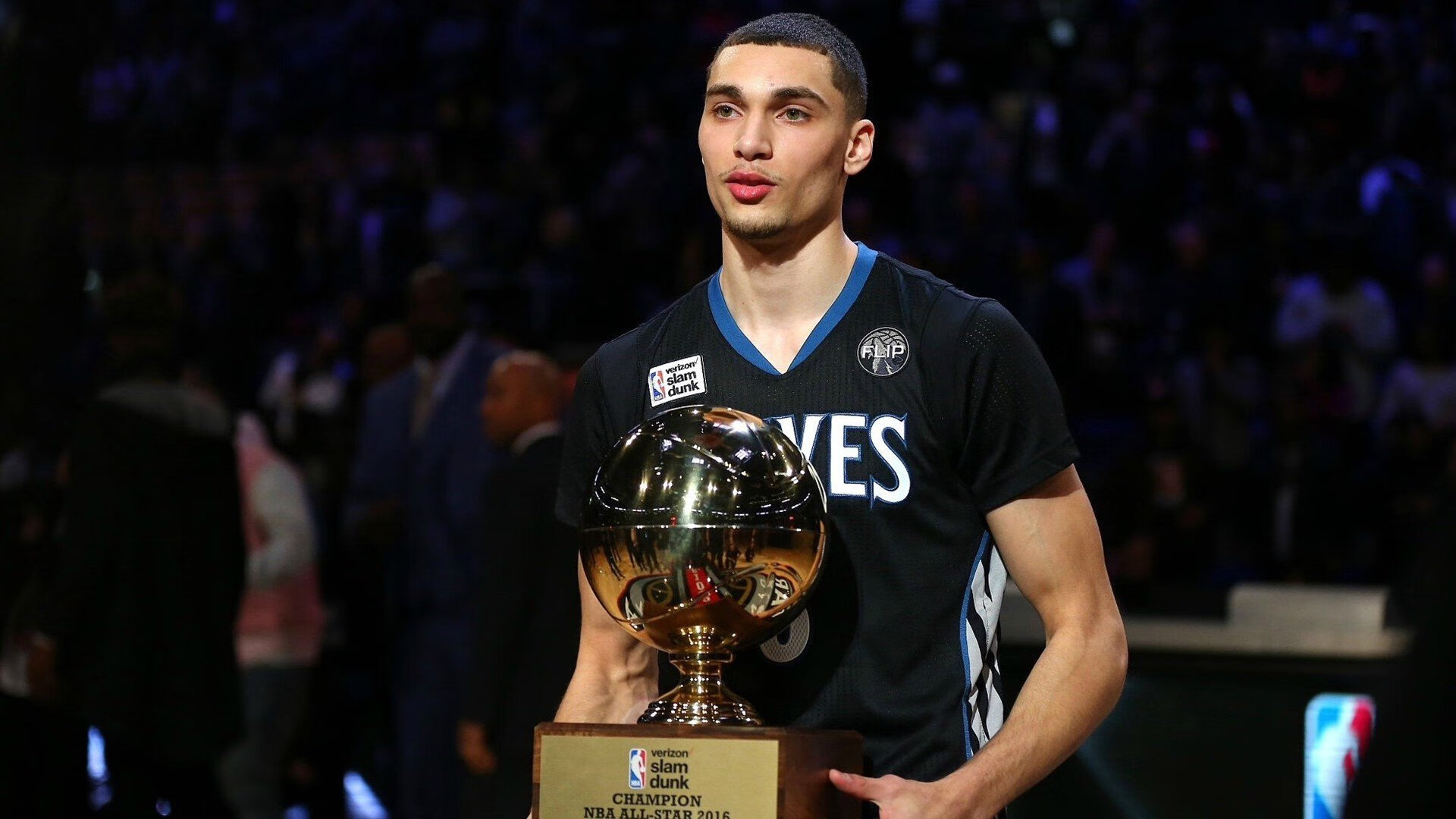 穿越火线 联赛积分榜形势胶着，穿越火线积分排名